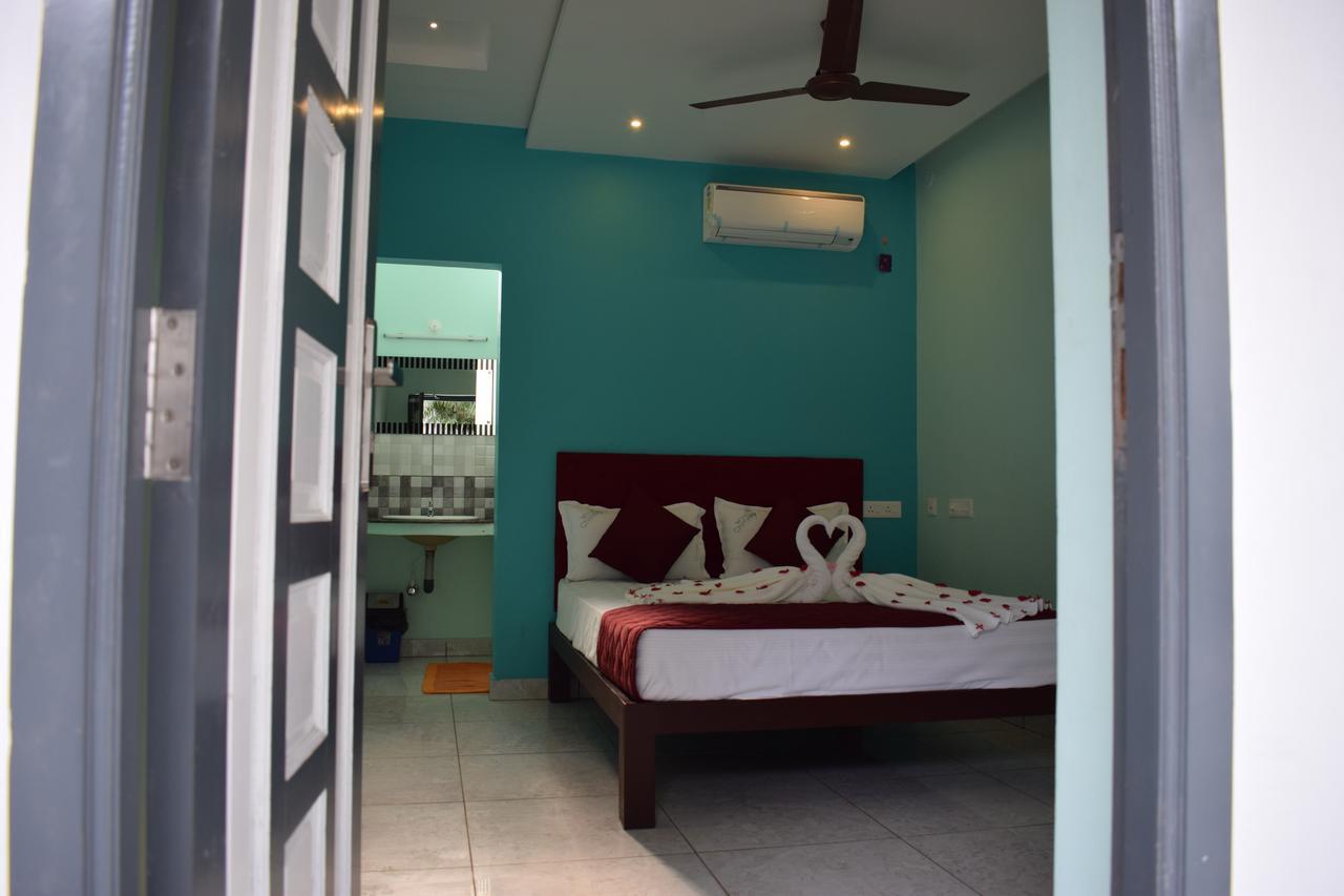 Hotel Wind Chimes à Kuilapalayam Extérieur photo